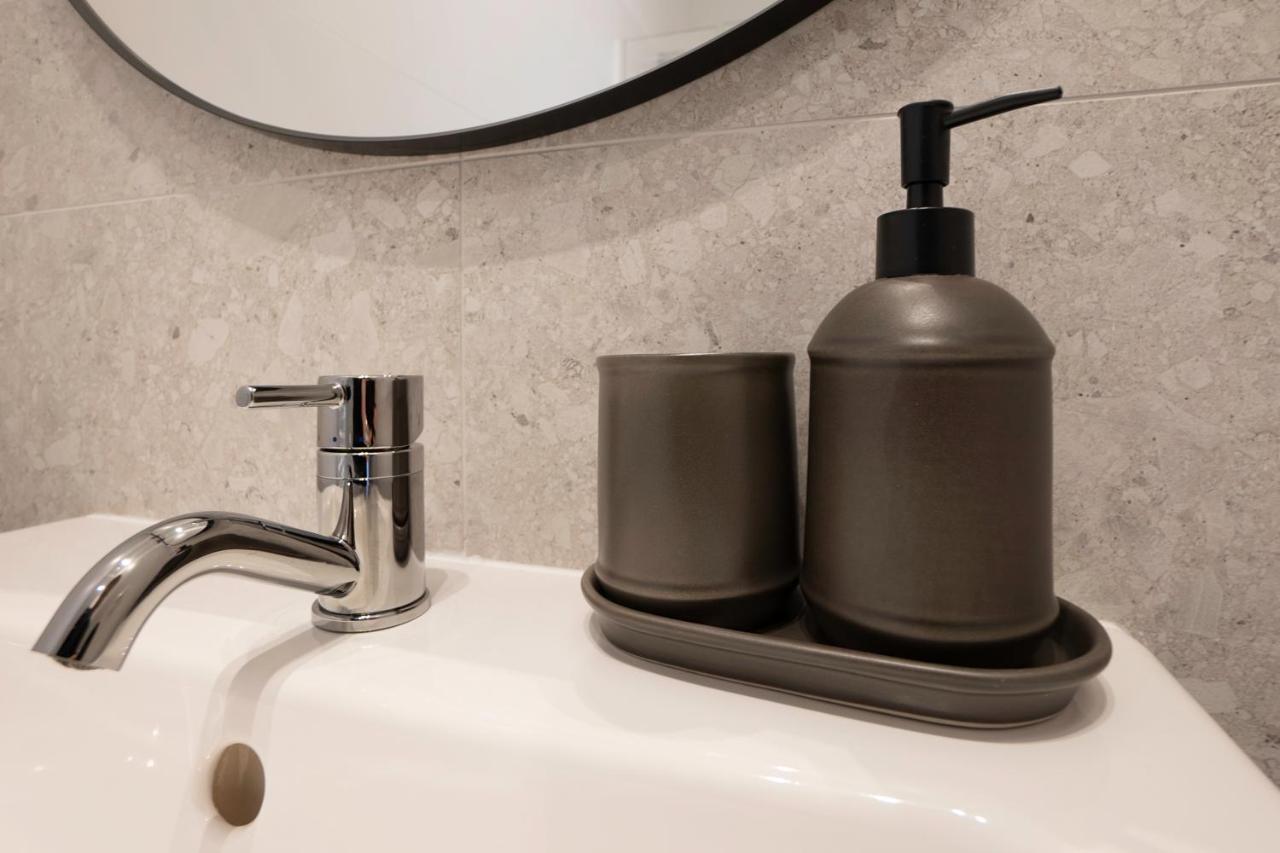 Experience Fresh Comfort In Our Brand-New Apartment In Vienna'S 17Th District Luaran gambar